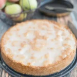gedeckter apfelkuchen backen macht glucklich 2026 07 22 004551 683x1024 1